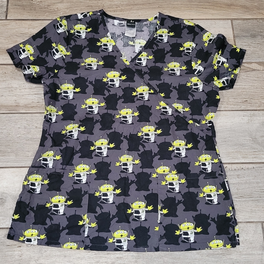 Disney Pixar Toy Story Green Alien medical scrub top woman's sz Medium